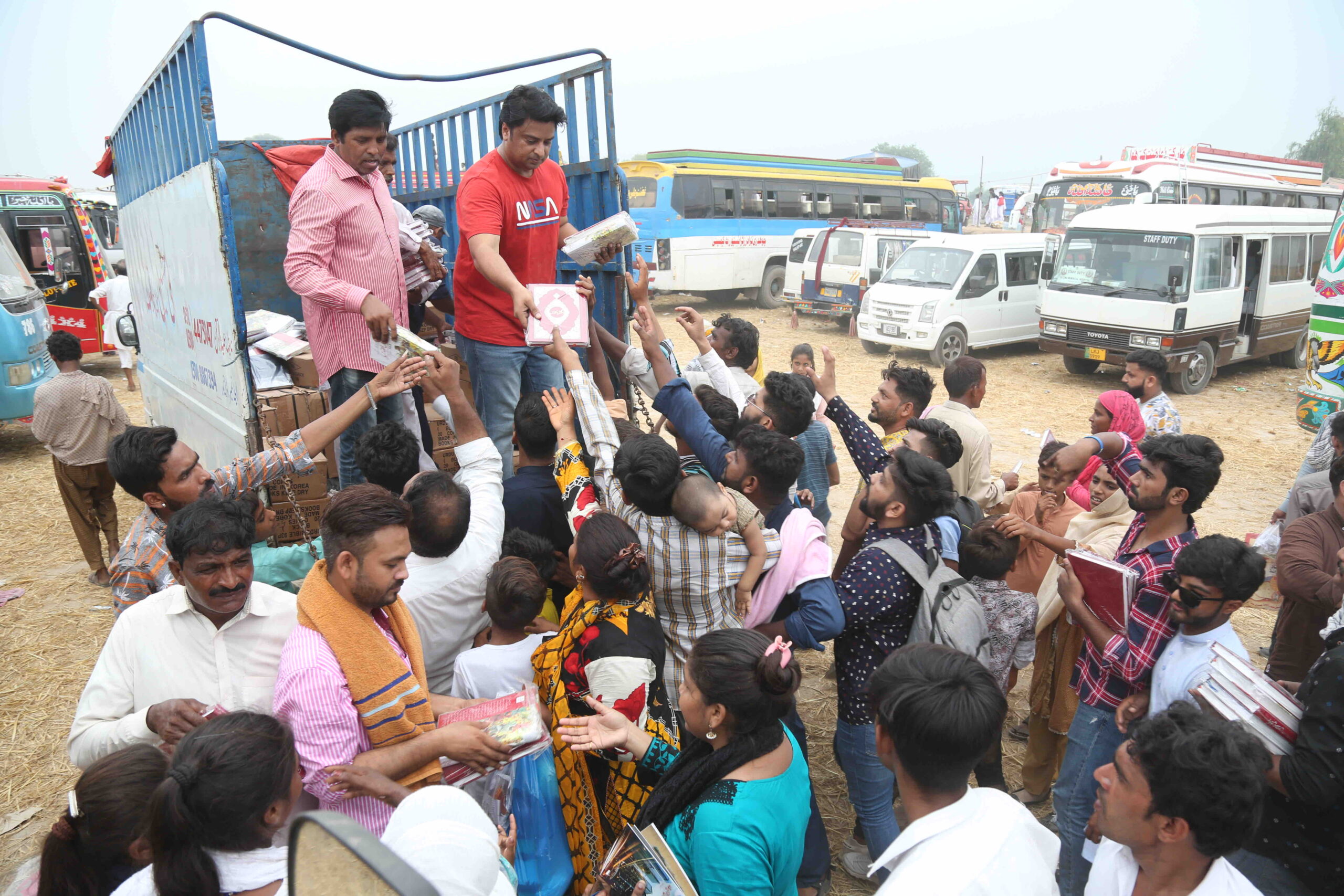 Free Urdu Bible Distribution