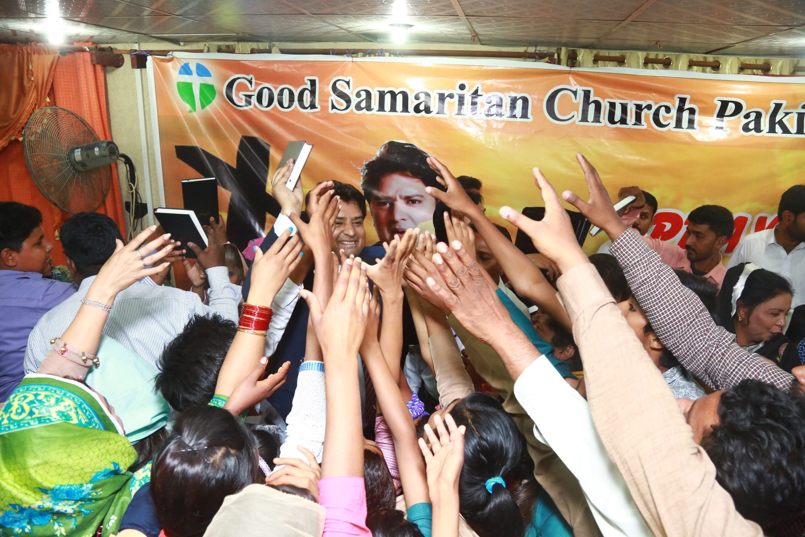 Free Urdu Bibles Distribution in Pakistan - Christian Organizations in Pakistan